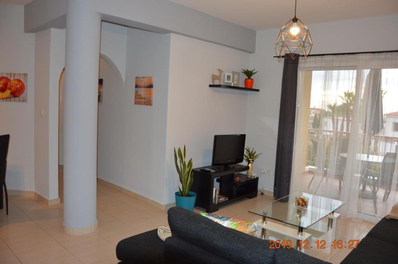 Luxury Apartment Pafos Exterior foto