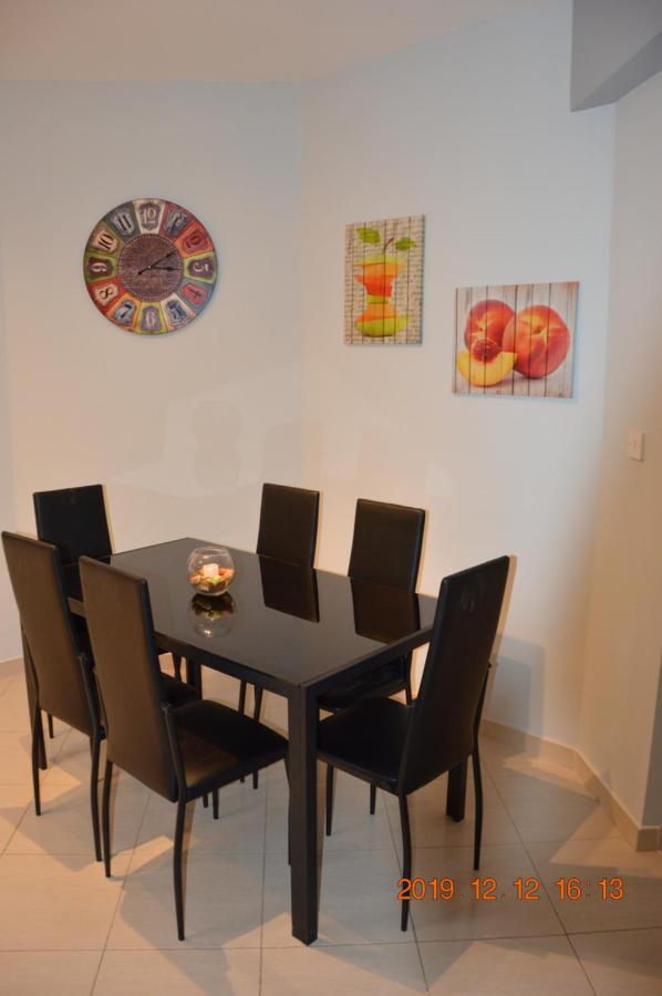 Luxury Apartment Pafos Exterior foto