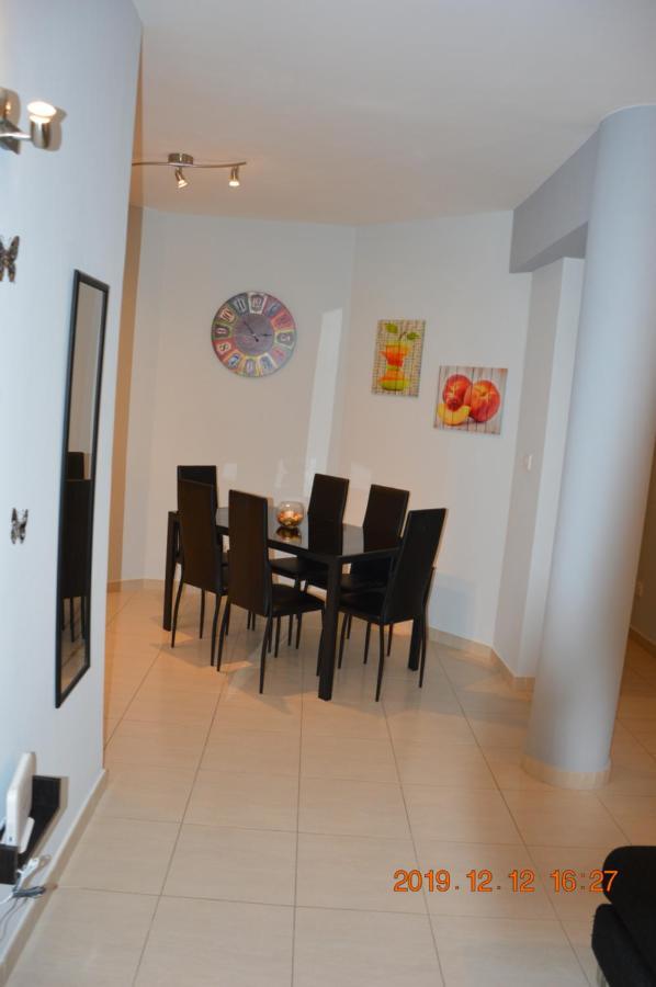 Luxury Apartment Pafos Exterior foto